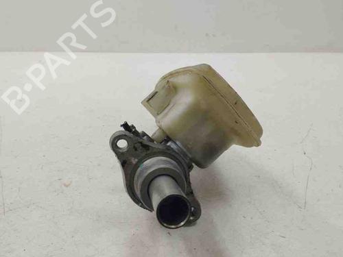 Brake master cylinder CHRYSLER VOYAGER IV (RG, RS) 2.8 CRD | BP28890624M77