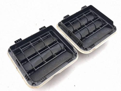 Used Grille Grille 37687609 37687609