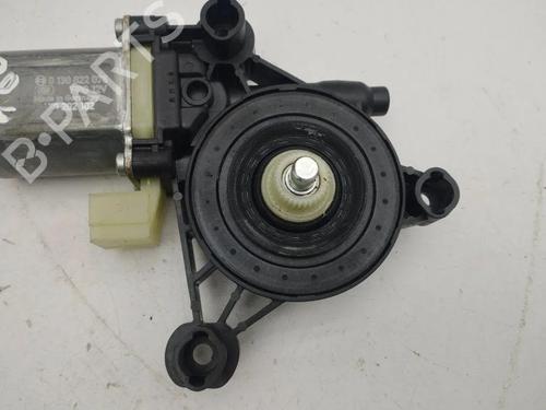 Left front window motor AUDI Q2 (GAB, GAG) 35 TFSI | BP28899814E21 - Image 2