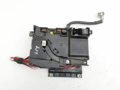 Used Fuse box Fuse box 28860397 28860397