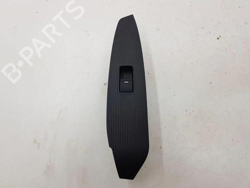 Used Right rear window switch Right rear window switch 33640063 33640063