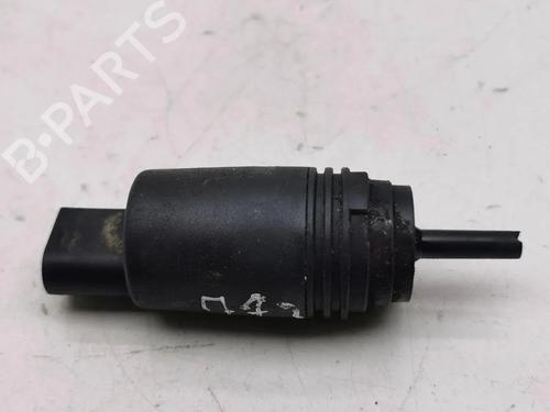 Used Windscreen washer tank Windscreen washer tank 33922359 33922359