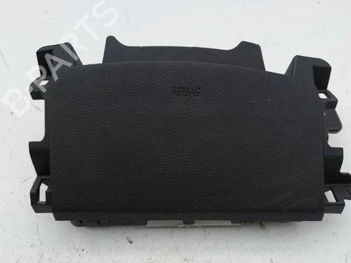Used Knee airbag HYUNDAI i40 I CW (VF) 1.7 CRDi (116 hp) 28890975
