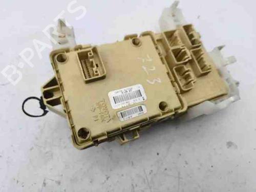 Fuse box TOYOTA COROLLA Verso (_E12_) 2.0 D-4D (CDE120_, CDE120R) | BP28857156E1
