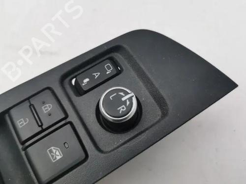 Left front window switch TOYOTA COROLLA Estate (_E21_) 2.0 Hybrid (MZEH12) | BP28859032I27 