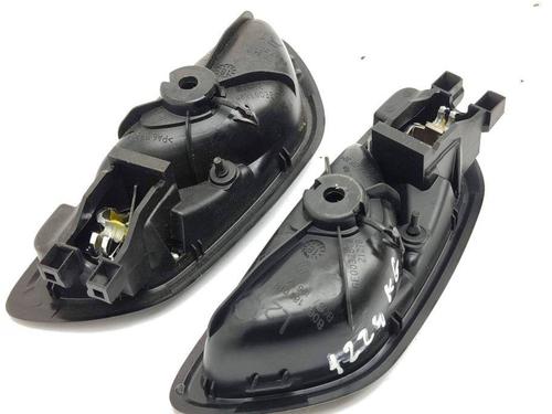Rear right interior door handle RENAULT MEGANE IV Grandtour (K9A/M/N_) 1.2 TCe 130 (K9MR) | BP28880309I16 