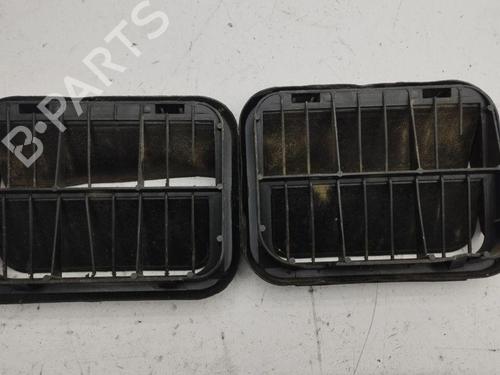 Grille TESLA MODEL S (5YJS) 60 | BP28900803C40 