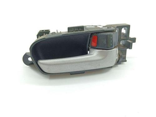Used Rear right interior door handle SUZUKI GRAND VITARA II (JT, TE, TD) 1.9 DDiS All-wheel Drive (JT419, TD44, JB419WD, JB419XD,... (129 hp) 28842373