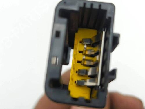 Seat buckle CITROËN C5 AIRCROSS (A_) 1.2 PureTech 130 (ARHNSJ) | BP28905577I32 