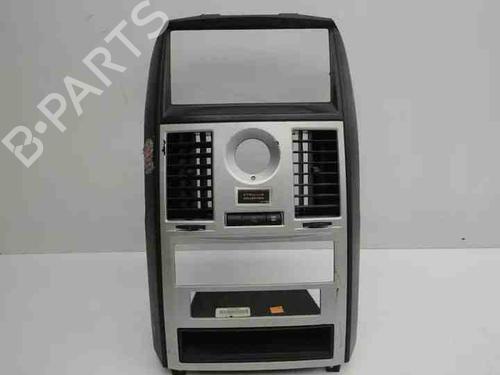 Used Air vent CHRYSLER GRAND VOYAGER V (RT) 2.8 CRD (163 hp) 28860885