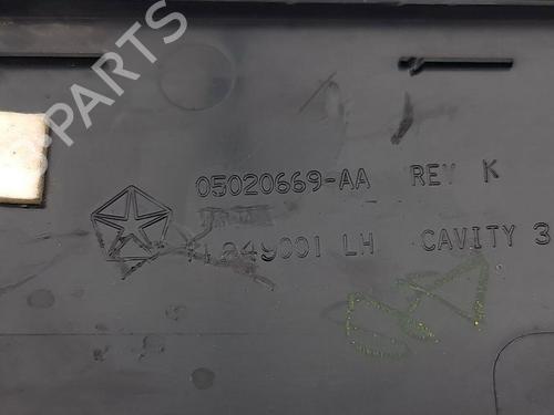Door moulding trim CHRYSLER GRAND VOYAGER V (RT) 2.8 CRD | BP28878671C150 