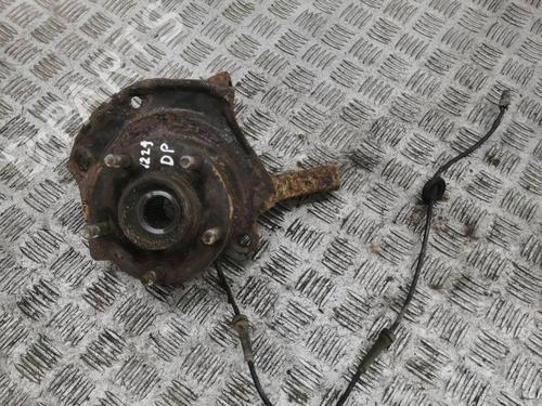 Used Right front steering knuckle NISSAN X-TRAIL I (T30) 2.2 dCi 4x4 (136 hp) 28880550
