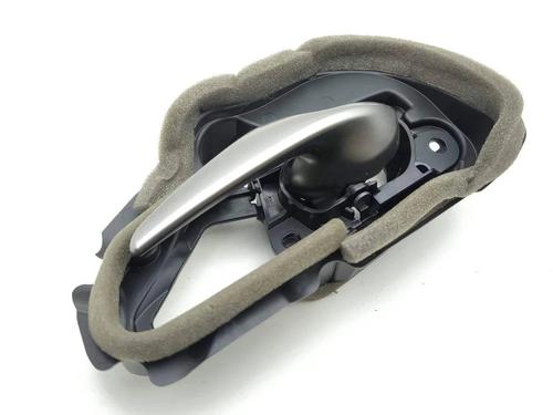Used Front left interior door handle Front left interior door handle 33914923 33914923