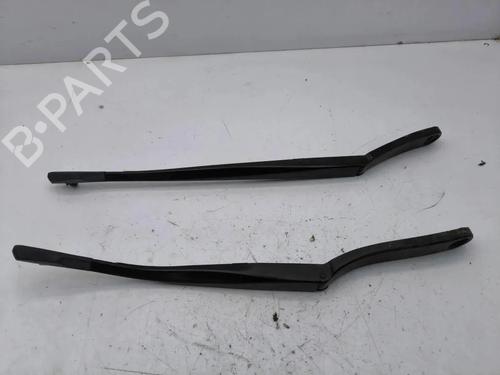 Used Front windshield wiper arm Front windshield wiper arm BMW 5 Touring (F11) 518 d (143 hp) 38495739 38495739