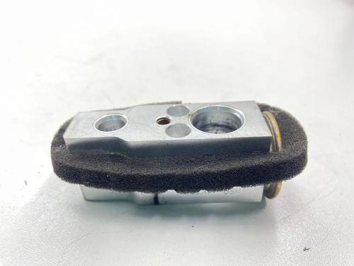 Electronic sensor TOYOTA RAV 4 III (_A3_) 2.2 D 4WD (ALA30_, ALA30R) | BP33881280M84 - Image 2