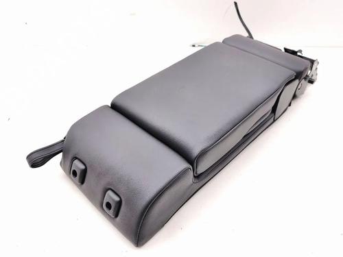 Used Armrest / Center console Armrest / Center console 36331676 36331676