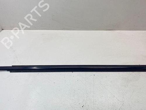 Used Door moulding trim CHRYSLER VOYAGER IV (RG, RS) 3.8 (218 hp) 28892030