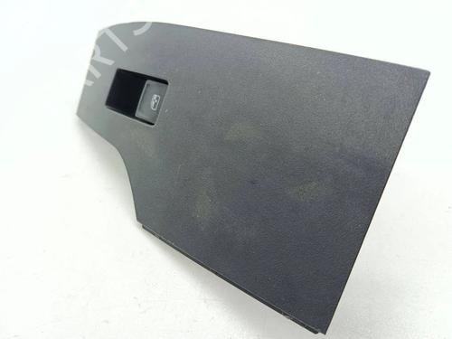 Used Right rear window switch Right rear window switch 28896469 28896469