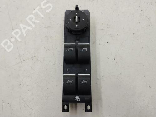 Used Right front window switch Right front window switch 33913633 33913633