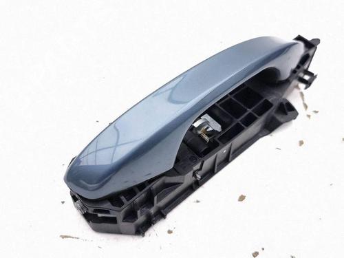 Used Rear right exterior door handle Rear right exterior door handle PEUGEOT 5008 III (KA_, KB_, KC_) e-210 (213 hp) 39939683 39939683