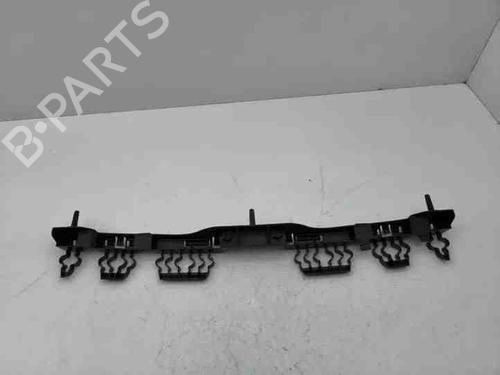 Used Rear bumper bracket RENAULT CLIO V (B7_) 1.3 TCe 130 (B7MF) (131 hp) 28856489