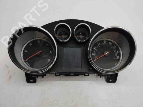 Used Instrument cluster OPEL ZAFIRA TOURER C (P12) 2.0 CDTi (75) (165 hp) 28904422