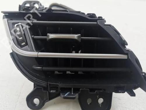 Used Air vent TOYOTA C-HR (_X1_) 1.8 Hybrid (ZYX10_, ZYX11_) (98 hp) 28856581