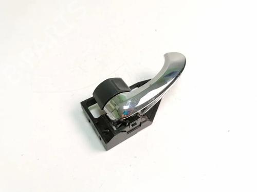 Used Front left interior door handle Front left interior door handle 33921522 33921522