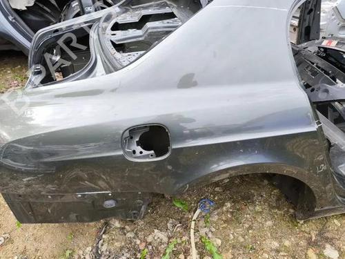 Used Right rear fenders BENTLEY FLYING SPUR (4W_) 6.0 W12 (626 hp) 28859581