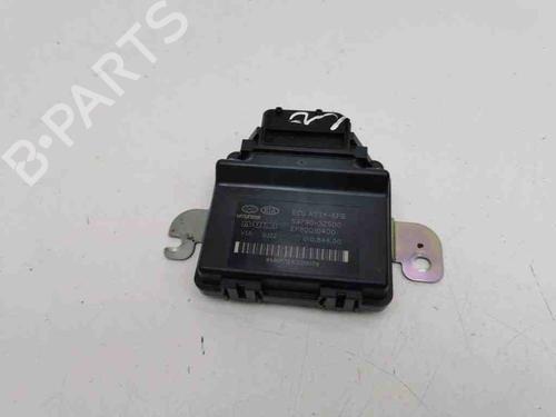 Used Electronic module HYUNDAI i40 I CW (VF) 1.7 CRDi (116 hp) 28890962