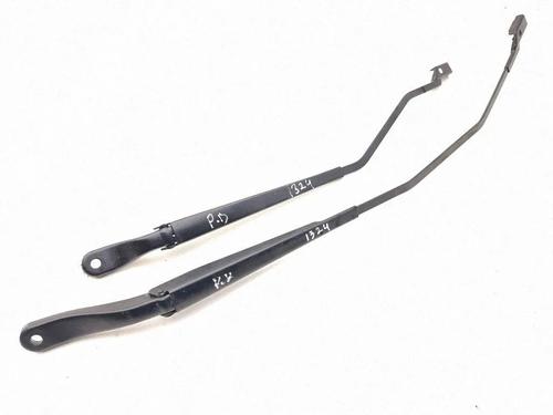 Used Front windshield wiper arm Front windshield wiper arm 38244630 38244630