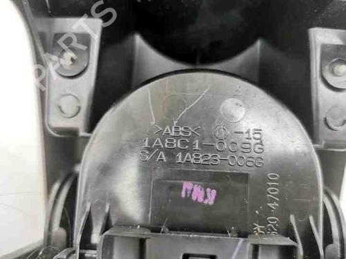 Cup/Object holder TOYOTA PRIUS Saloon (_W1_) 1.5 Hybrid (NHW1_) | BP28864405I37 