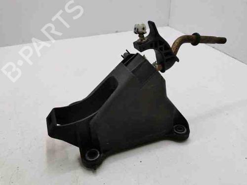 Used Steering wheel controls TOYOTA COROLLA Verso (_E12_) 2.0 D-4D (CDE120_) (116 hp) 28846375