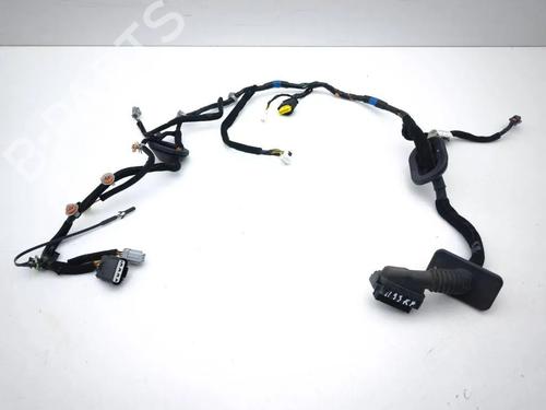 Used Wiring harness Wiring harness 33666071 33666071