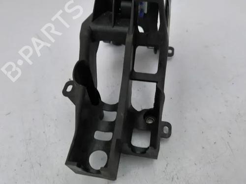 Steering wheel controls RENAULT CLIO V (B7_) 1.3 TCe 130 (B7MF) | BP28856487E15 