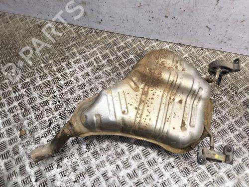 Sistema di scarico Sistema di scarico VW PHAETON (3D1, 3D2, 3D3, 3D4, 3D6, 3D7, 3D8, 3D9) 3.0 V6 TDI 4motion (240 hp) 39939657 39939657
