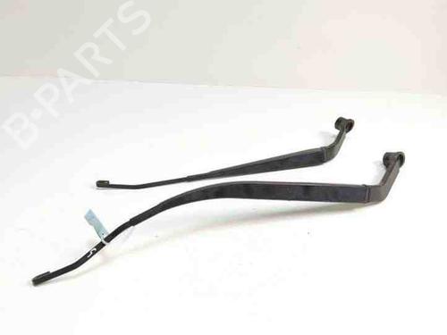 Used Front windshield wiper arm MITSUBISHI OUTLANDER II (CW_W) 2.2 DI-D 4WD (156 hp) 28869498