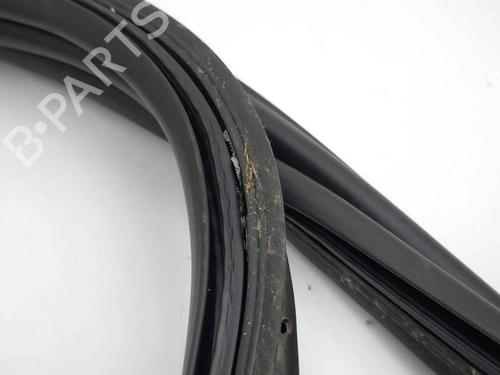 Rubber door seal PEUGEOT 2008 II (UD_, US_, UY_, UJ_, UR_, UC_) 1.2 PureTech 130 (USHNS, URHNS) | BP28879326C142 