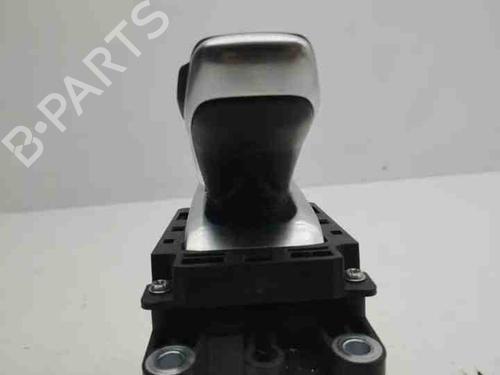 Gear lever PEUGEOT 3008 II SUV (MC_, MR_, MJ_, M4_) 1.6 BlueHDi 120 | BP28863314M90