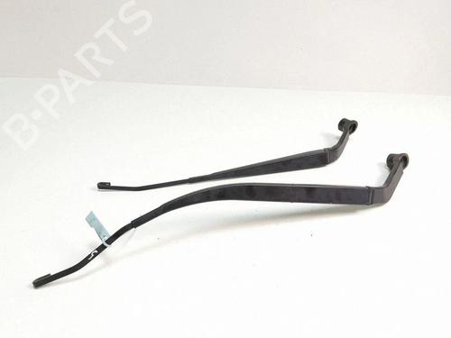 Used Front windshield wiper arm Front windshield wiper arm MITSUBISHI OUTLANDER III (GG_W, GF_W, ZJ, ZL, ZK) 2.2 Di-D 4WD (GF6W) (150 hp) 40208041 40208041