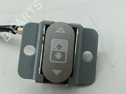 Used Switch NISSAN QASHQAI II (J11, J11_) 1.3 DIG-T (140 hp) 28856773