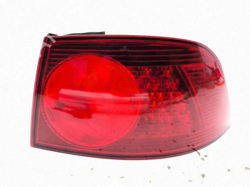 Feu arrière droit Feu arrière droit VW PHAETON (3D1, 3D2, 3D3, 3D4, 3D6, 3D7, 3D8, 3D9) 3.0 V6 TDI 4motion (240 hp) 39904064 39904064