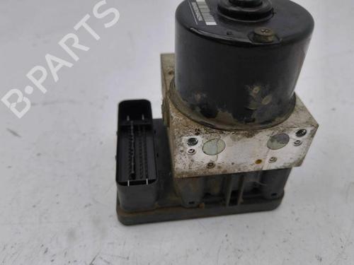 Used ABS pump VOLVO V50 (545) 1.6 D (110 hp) 28889765