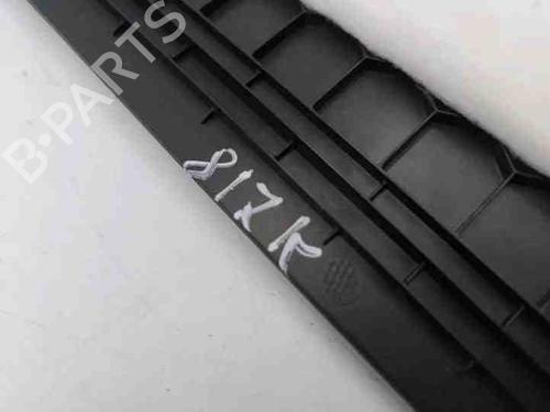 Middle console PEUGEOT 3008 II SUV (MC_, MR_, MJ_, M4_) 1.6 BlueHDi 120 | BP28863312I22 