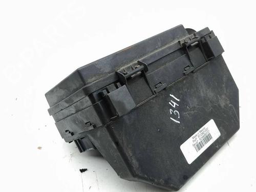 Used Fuse box CHRYSLER GRAND VOYAGER V (RT) 3.8 (193 hp) 30678909