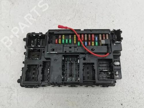 Used Fuse box Fuse box 28863773 28863773