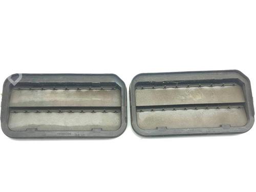 Used Grille OPEL INSIGNIA B Grand Sport (Z18) 1.6 CDTi (68) (136 hp) 28901872