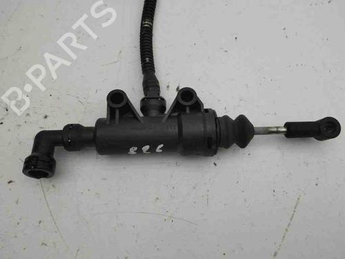 Used Clutch slave cylinder MERCEDES-BENZ B-CLASS Sports Tourer (W246, W242) B 200 CDI (246.201) (136 hp) 28901558