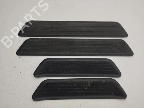 Used Right sideskirt Right sideskirt 38246727 38246727