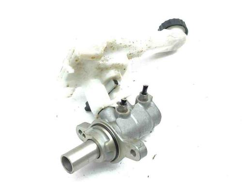 Used Brake master cylinder OPEL ASTRA L (OV5) 1.2 (FPHNSL, FPHNSR) (131 hp) 28880908
